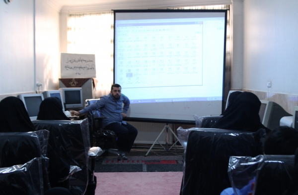 برگزاری نشست بصیرتی سیاسی با حضور آقای باقرزاده در مدرسه